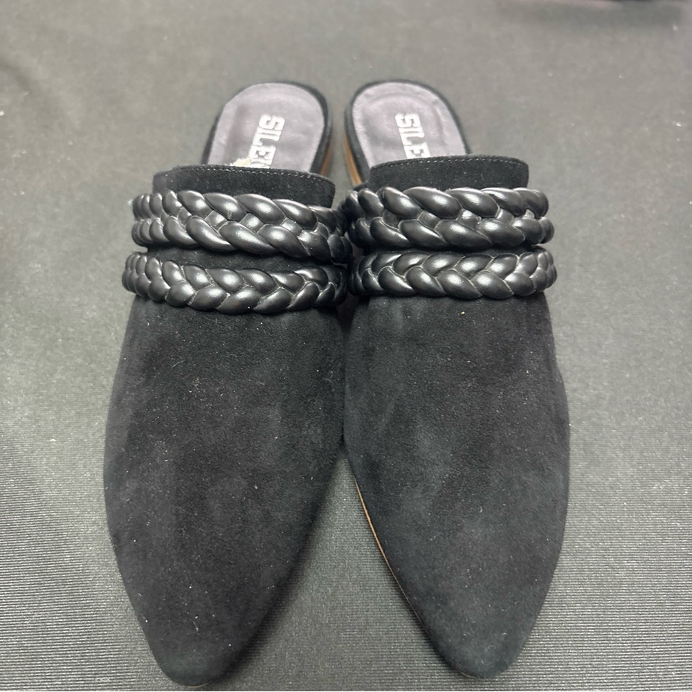 Elegant Black Braided Mules